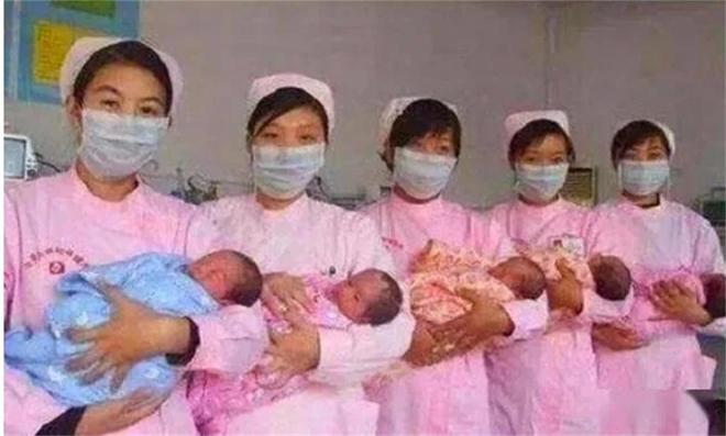 锐评:为啥郑钦文成绩低迷却仍排在网坛过去一年收入排行榜第七?